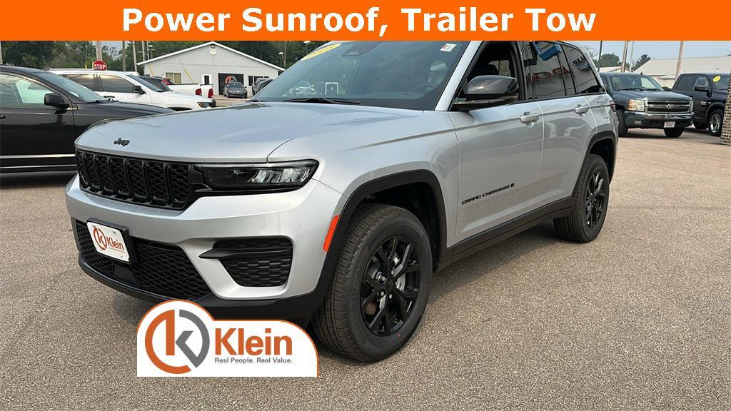 new 2025 Jeep Grand Cherokee car, priced at $40,872