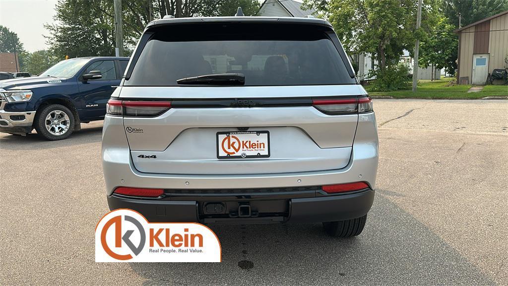 new 2025 Jeep Grand Cherokee car, priced at $42,475