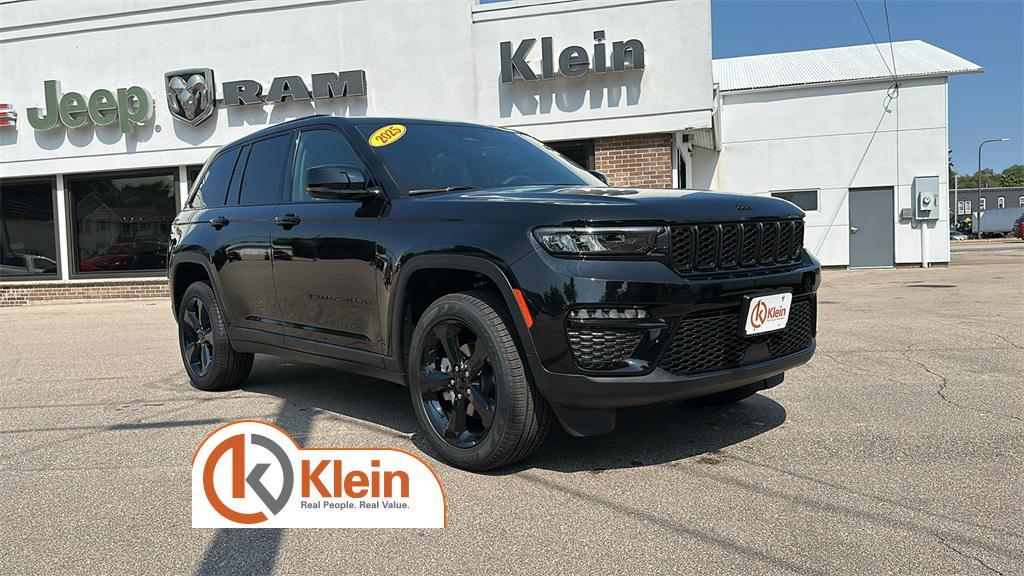 new 2025 Jeep Grand Cherokee car, priced at $50,480
