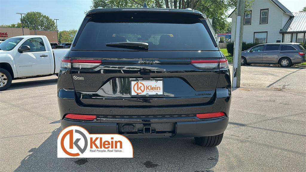 new 2025 Jeep Grand Cherokee car, priced at $50,480