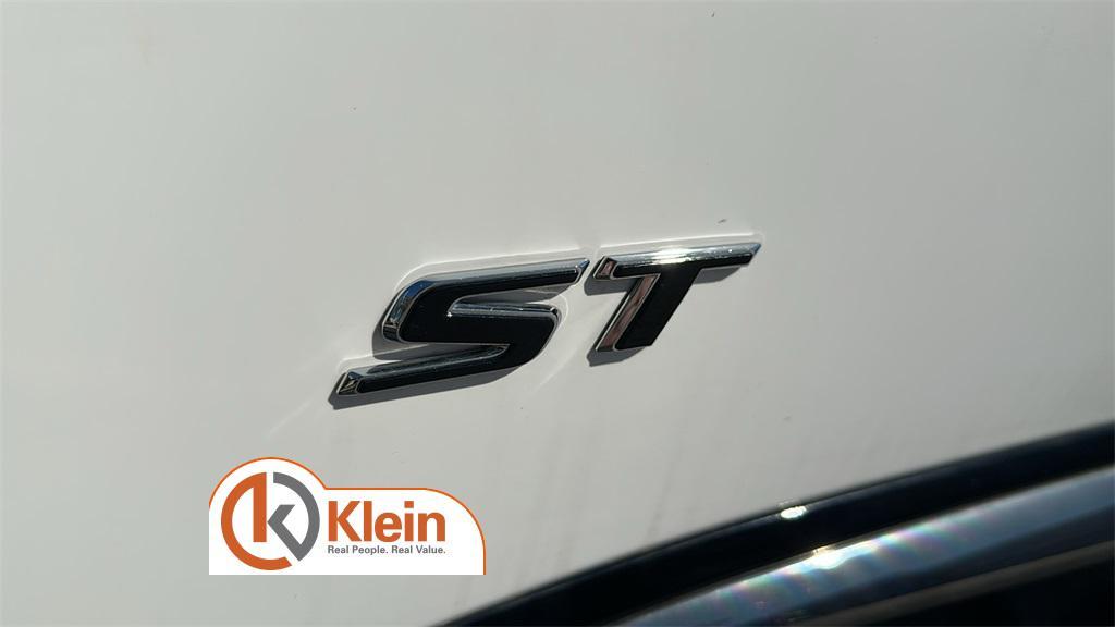 used 2024 Buick Envision car, priced at $33,460
