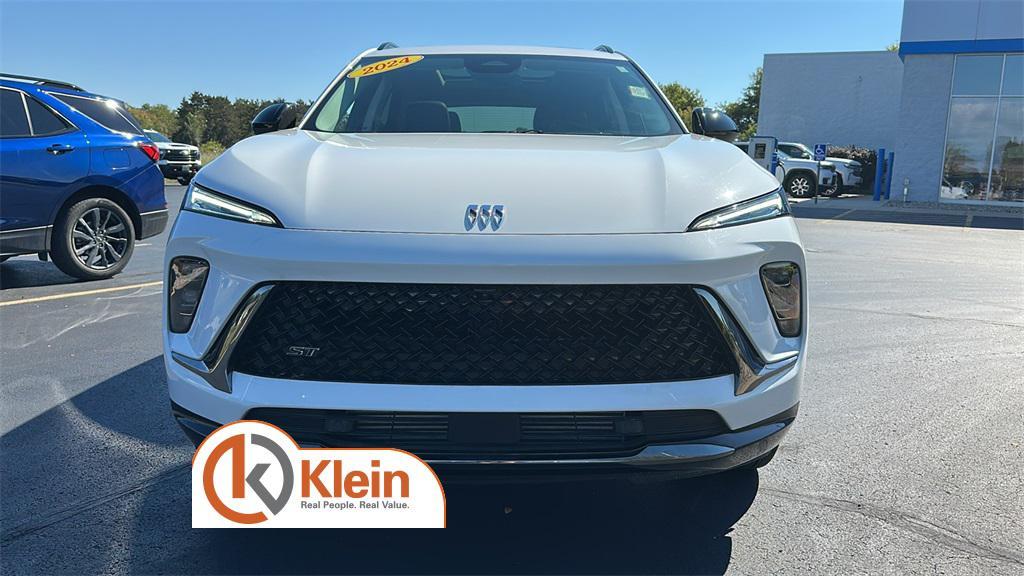 used 2024 Buick Envision car, priced at $33,460