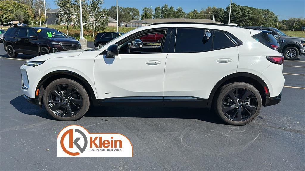 used 2024 Buick Envision car, priced at $33,460