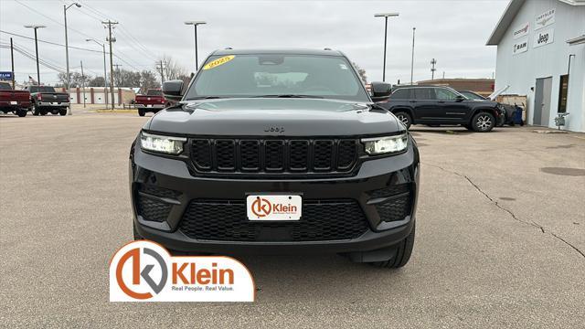 new 2025 Jeep Grand Cherokee car, priced at $45,071