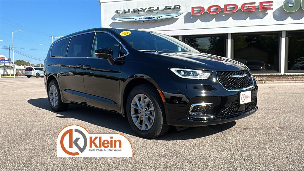 new 2026 Chrysler Pacifica car, priced at $52,410