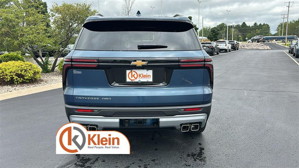 new 2026 Chevrolet Traverse car, priced at $48,015