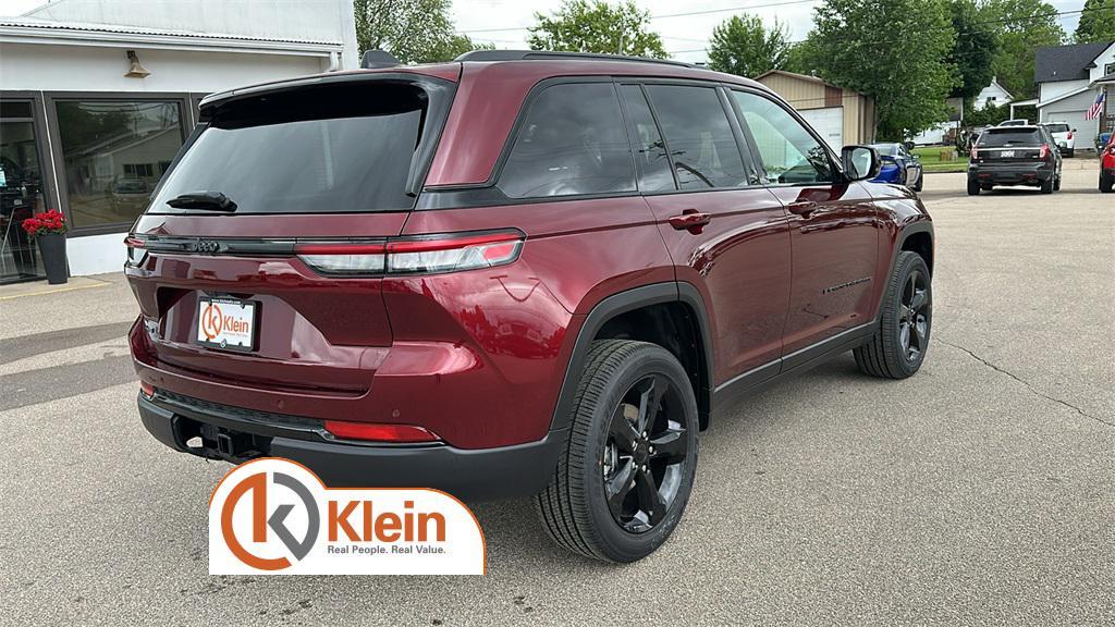 new 2025 Jeep Grand Cherokee car, priced at $42,228