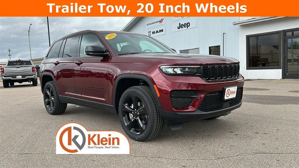 new 2025 Jeep Grand Cherokee car, priced at $42,249