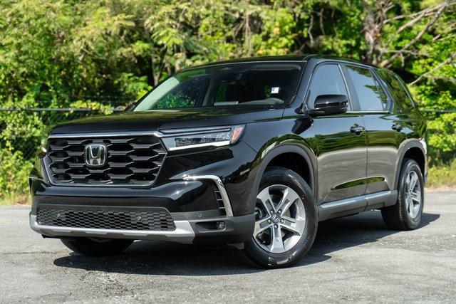 new 2025 Honda Pilot car, priced at $44,995