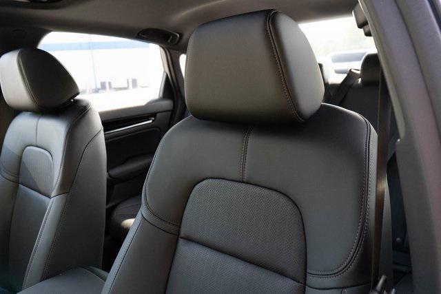 new 2026 Honda Civic Hybrid car, priced at $33,945