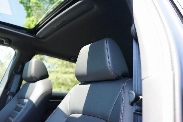 new 2025 Honda CR-V Hybrid car, priced at $40,545