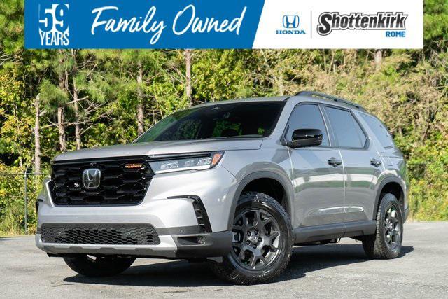 new 2025 Honda Pilot car, priced at $50,895