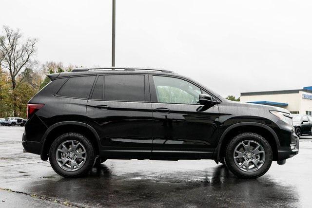 new 2025 Honda Passport car, priced at $46,395