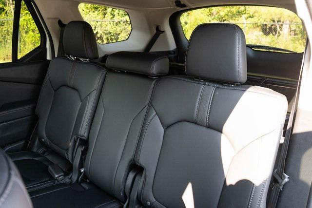 new 2025 Honda Pilot car, priced at $48,280