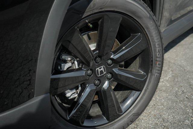 new 2025 Honda Pilot car, priced at $56,030
