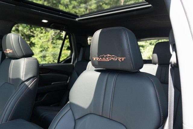 new 2025 Honda Pilot car, priced at $50,895