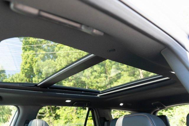 new 2025 Honda Pilot car, priced at $50,895