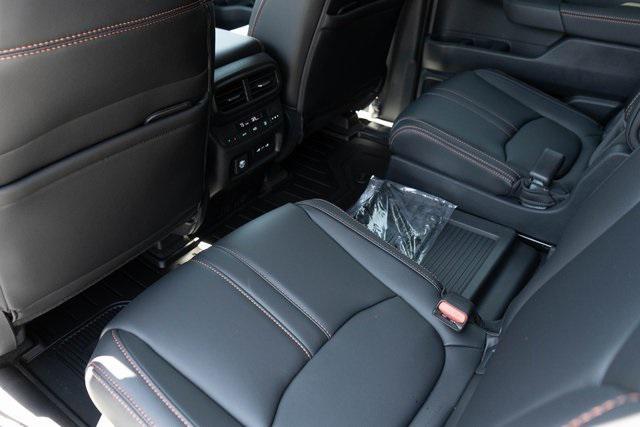 new 2025 Honda Pilot car, priced at $50,895