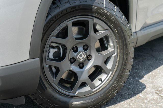 new 2025 Honda Pilot car, priced at $50,895