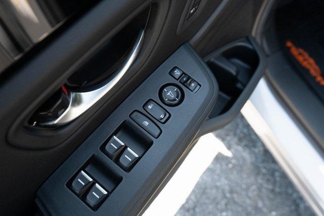 new 2025 Honda Pilot car, priced at $50,895