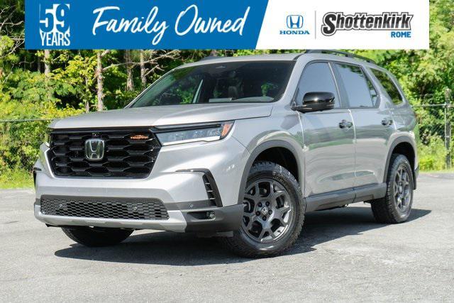 new 2025 Honda Pilot car, priced at $50,895