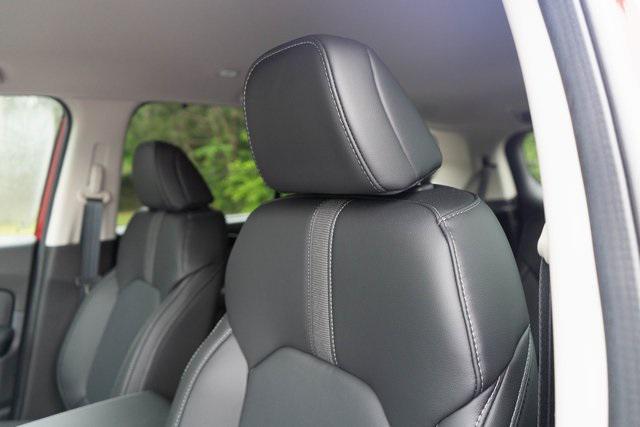 new 2025 Honda Pilot car, priced at $45,405
