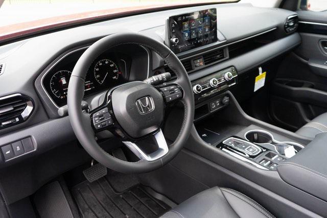new 2025 Honda Pilot car, priced at $52,235