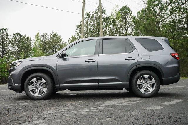 new 2025 Honda Pilot car, priced at $44,950