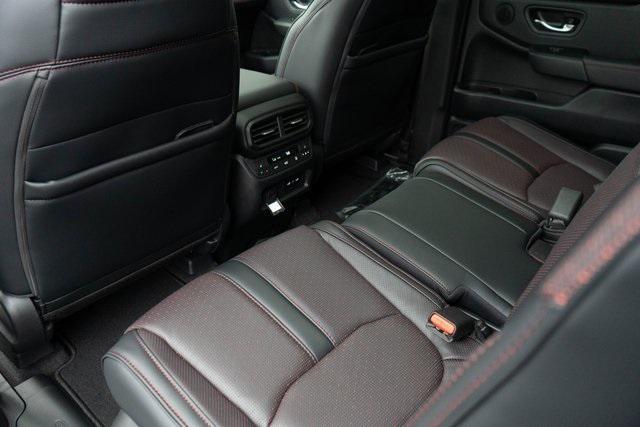 new 2025 Honda Pilot car, priced at $56,530