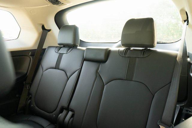 new 2025 Honda Pilot car, priced at $45,450