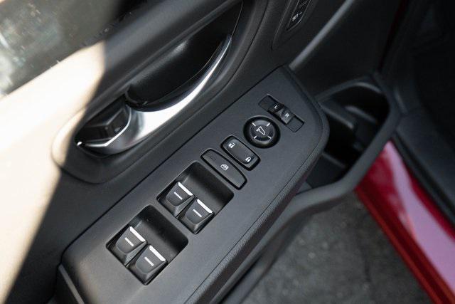 new 2025 Honda Pilot car, priced at $45,450