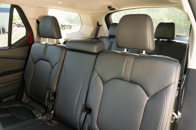 new 2025 Honda Pilot car, priced at $45,450