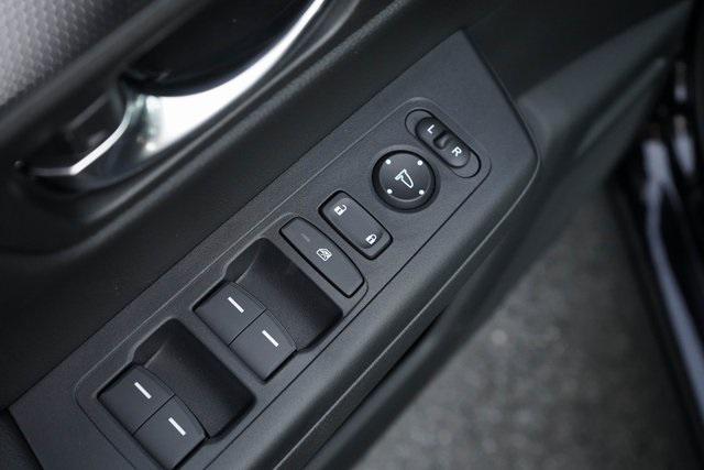 new 2026 Honda CR-V Hybrid car, priced at $40,175