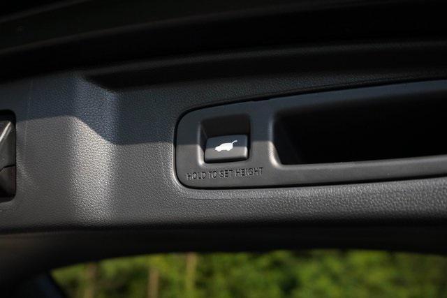 new 2026 Honda CR-V Hybrid car, priced at $40,175