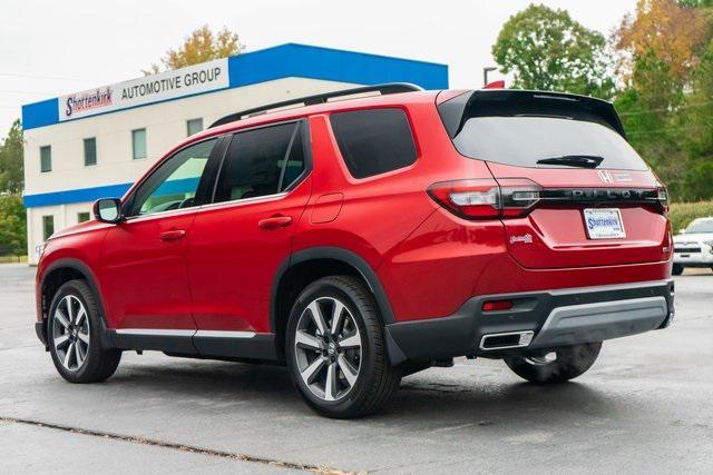 new 2025 Honda Pilot car, priced at $49,405