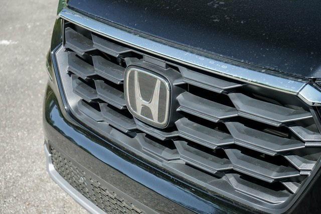 new 2025 Honda Pilot car, priced at $44,595