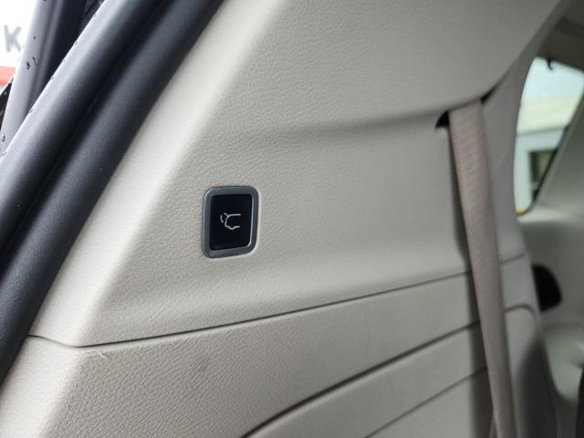 used 2018 Chrysler Pacifica Hybrid car, priced at $22,995