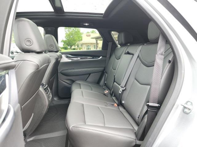 new 2025 Cadillac XT5 car, priced at $58,255