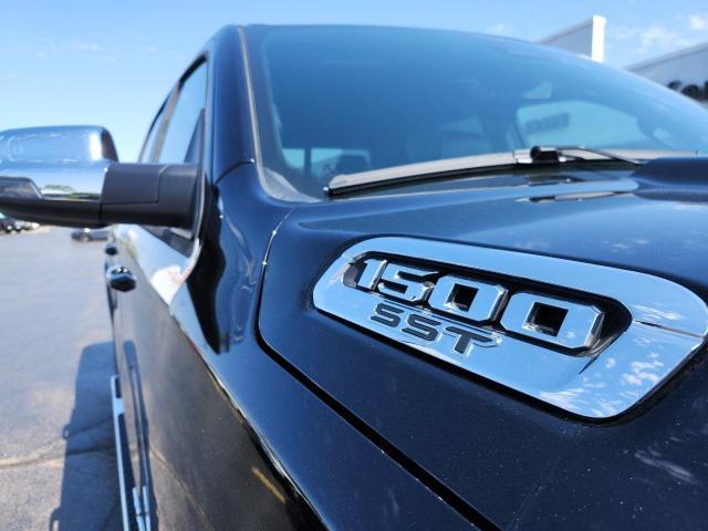 new 2025 Ram 1500 car, priced at $57,043