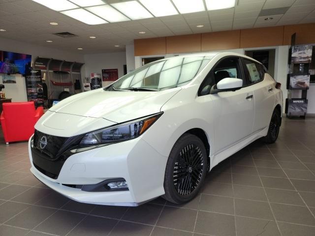 new 2025 Nissan Leaf car, priced at $30,260
