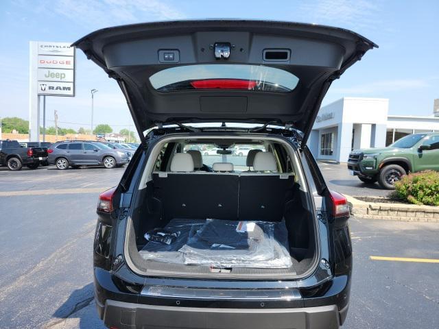 new 2025 Nissan Rogue car, priced at $34,384