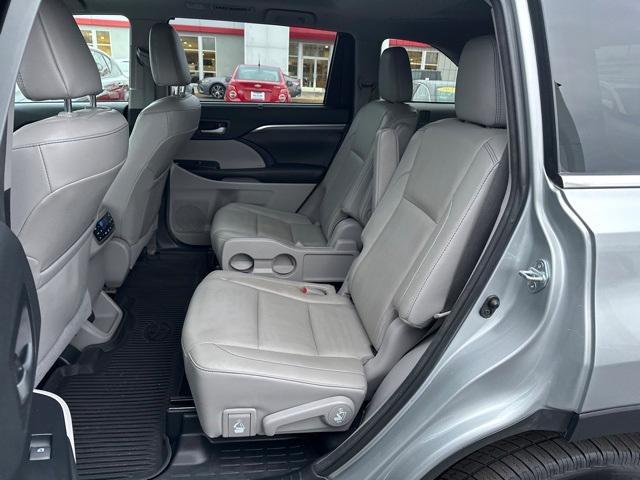 used 2018 Toyota Highlander car, priced at $24,945