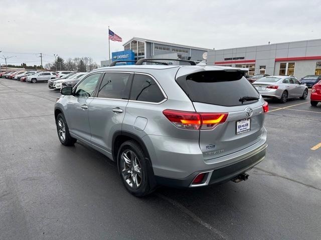 used 2018 Toyota Highlander car, priced at $24,945