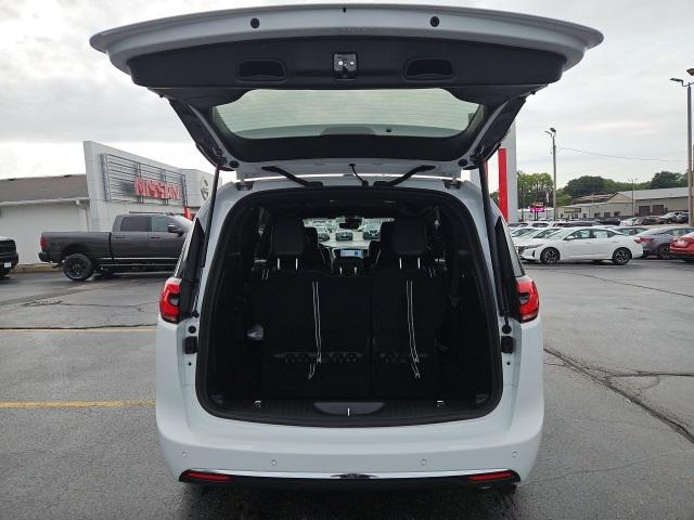 new 2026 Chrysler Pacifica car, priced at $42,059