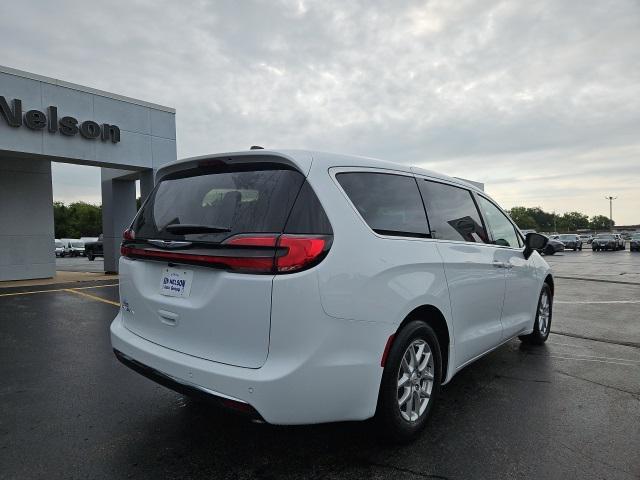 new 2026 Chrysler Pacifica car, priced at $42,059