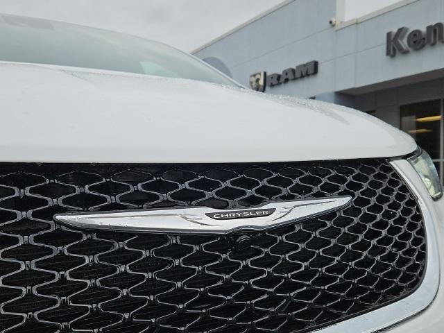 new 2026 Chrysler Pacifica car, priced at $42,059