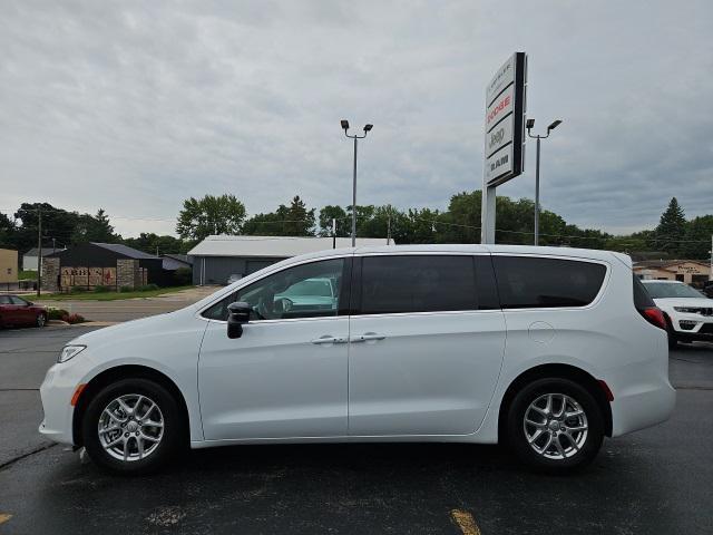 new 2026 Chrysler Pacifica car, priced at $42,059