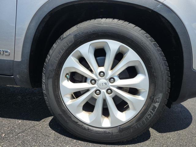 used 2015 Kia Sorento car, priced at $9,995