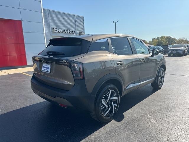 new 2025 Nissan Kicks car, priced at $25,575