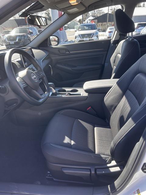 new 2025 Nissan Altima car, priced at $26,904